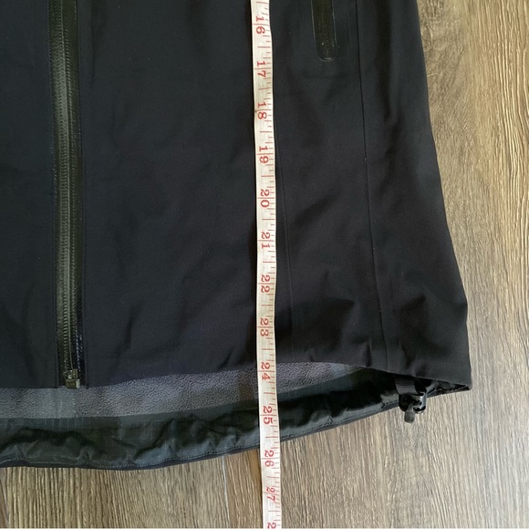 Arc'teryx Gore-Tex Tempest Ski Jacket - Picture 9 of 9